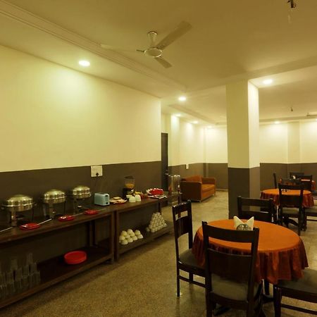 Palm Majestic At Airport Hotel New Delhi Ngoại thất bức ảnh