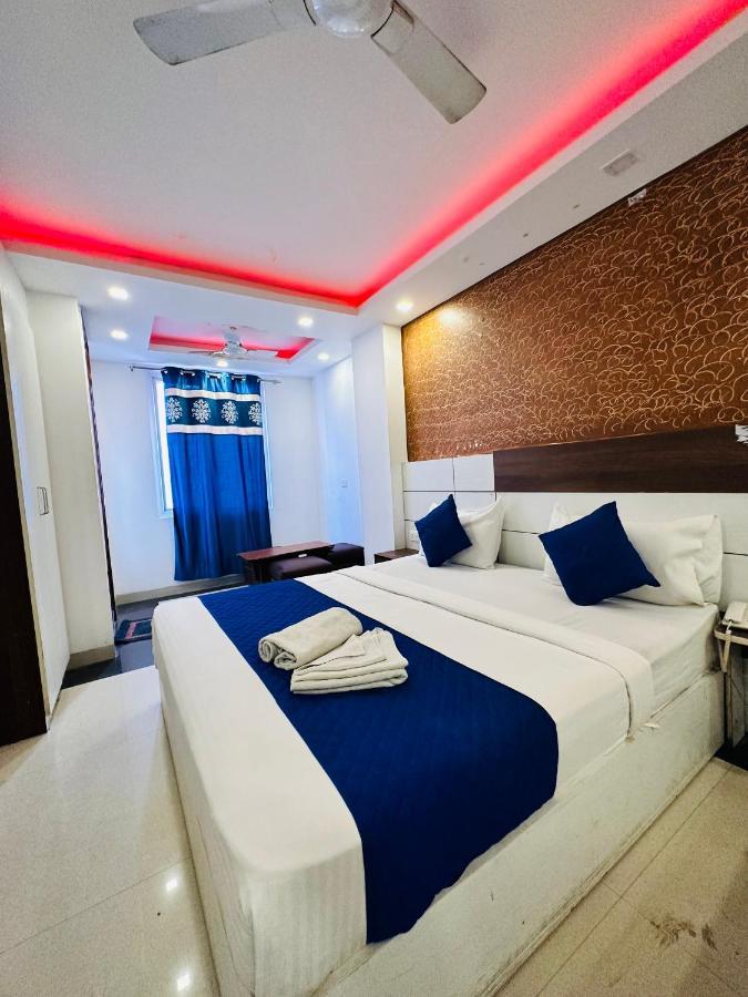 Palm Majestic At Airport Hotel New Delhi Ngoại thất bức ảnh