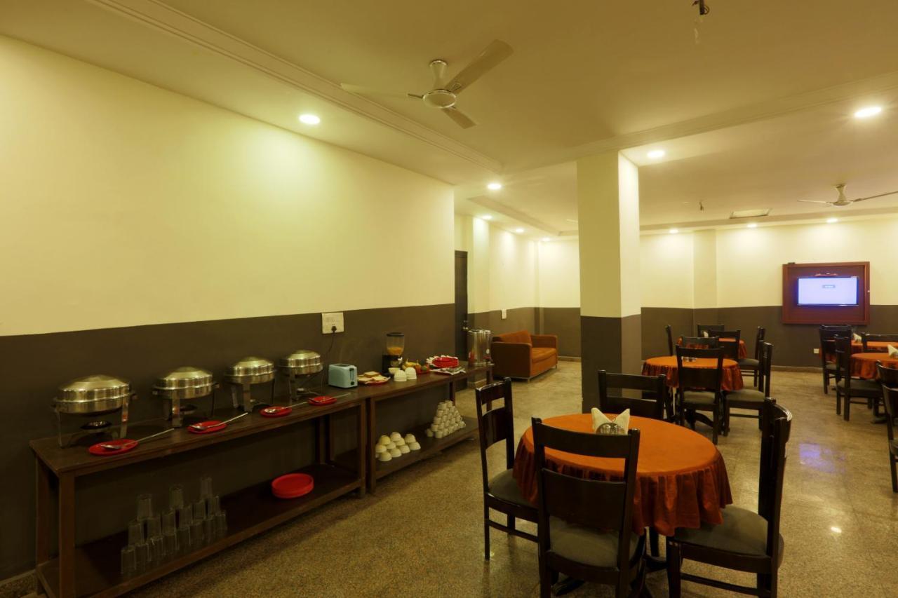 Palm Majestic At Airport Hotel New Delhi Ngoại thất bức ảnh