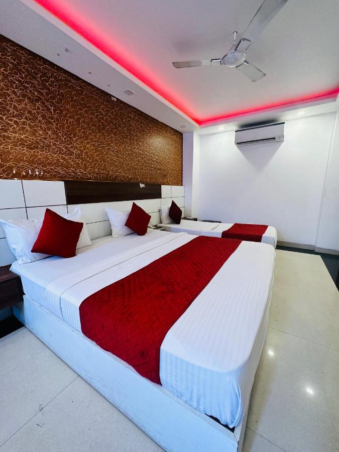 Palm Majestic At Airport Hotel New Delhi Ngoại thất bức ảnh